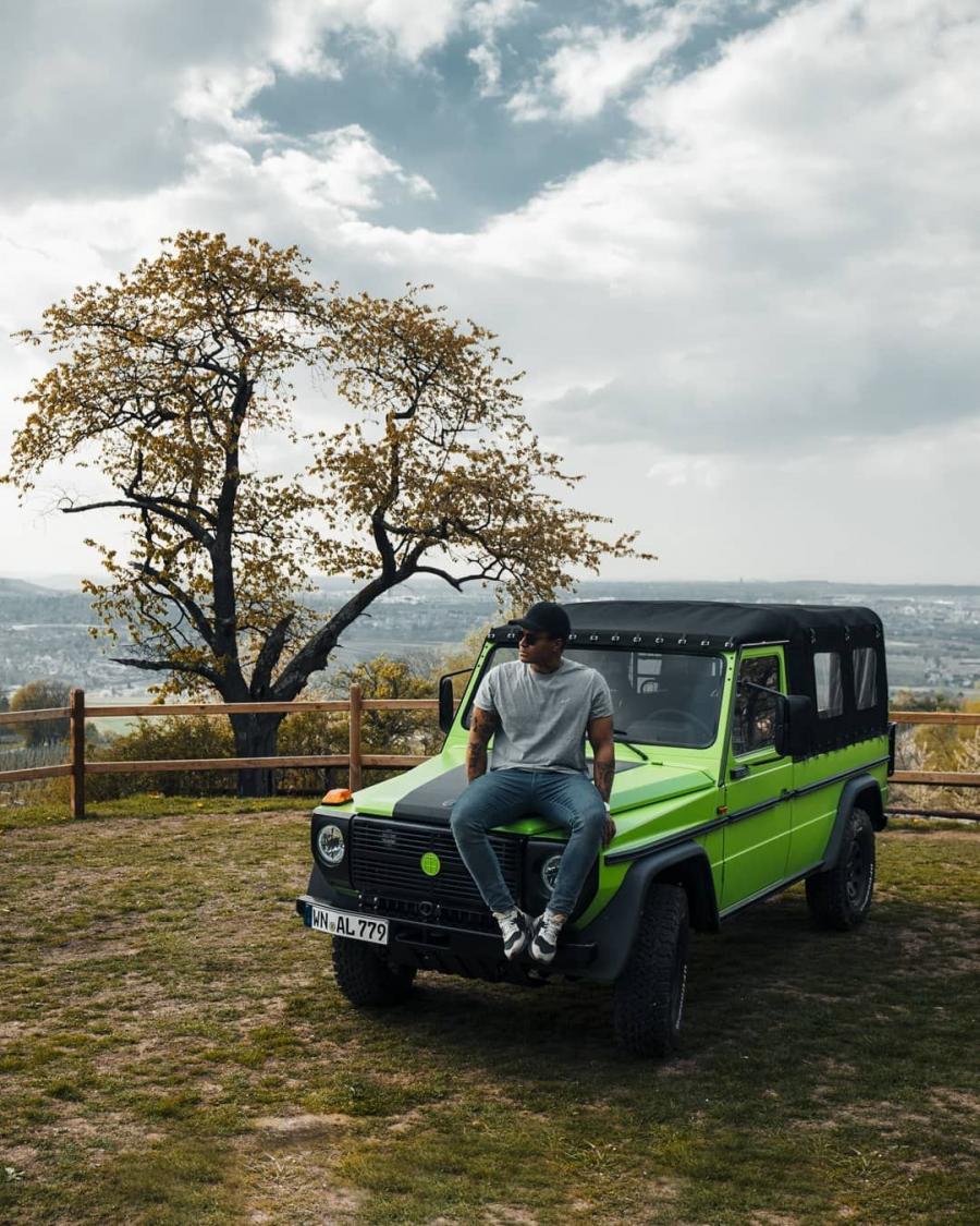  Puch 230GE Cabrio Lime Green by Lorinser 2019 года  (фото 2 из 9)